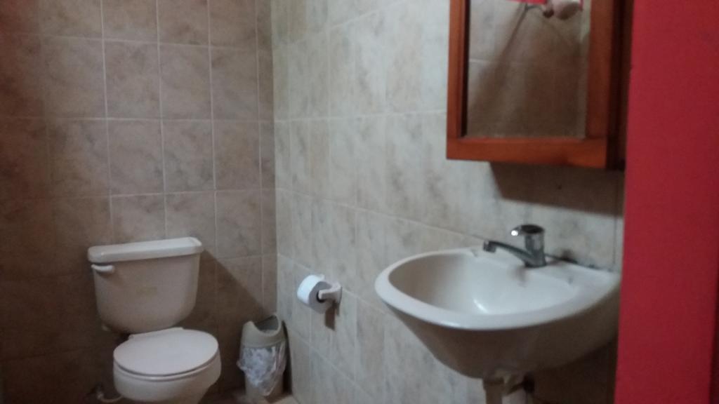 Hospedaje Dannita B&B Jipijapa Pokój zdjęcie